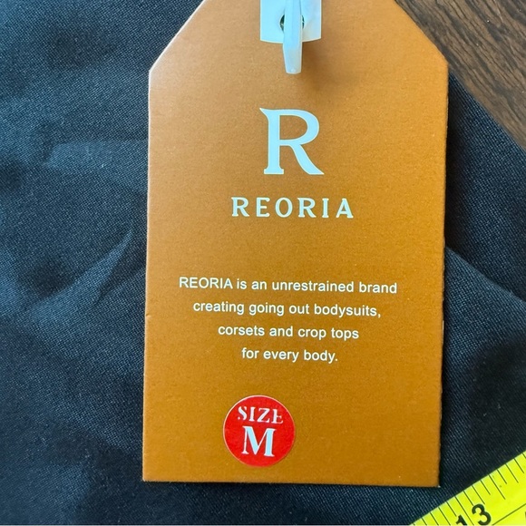 NWT reoria medium backless crop  tank top size medium - Picture 6 of 7